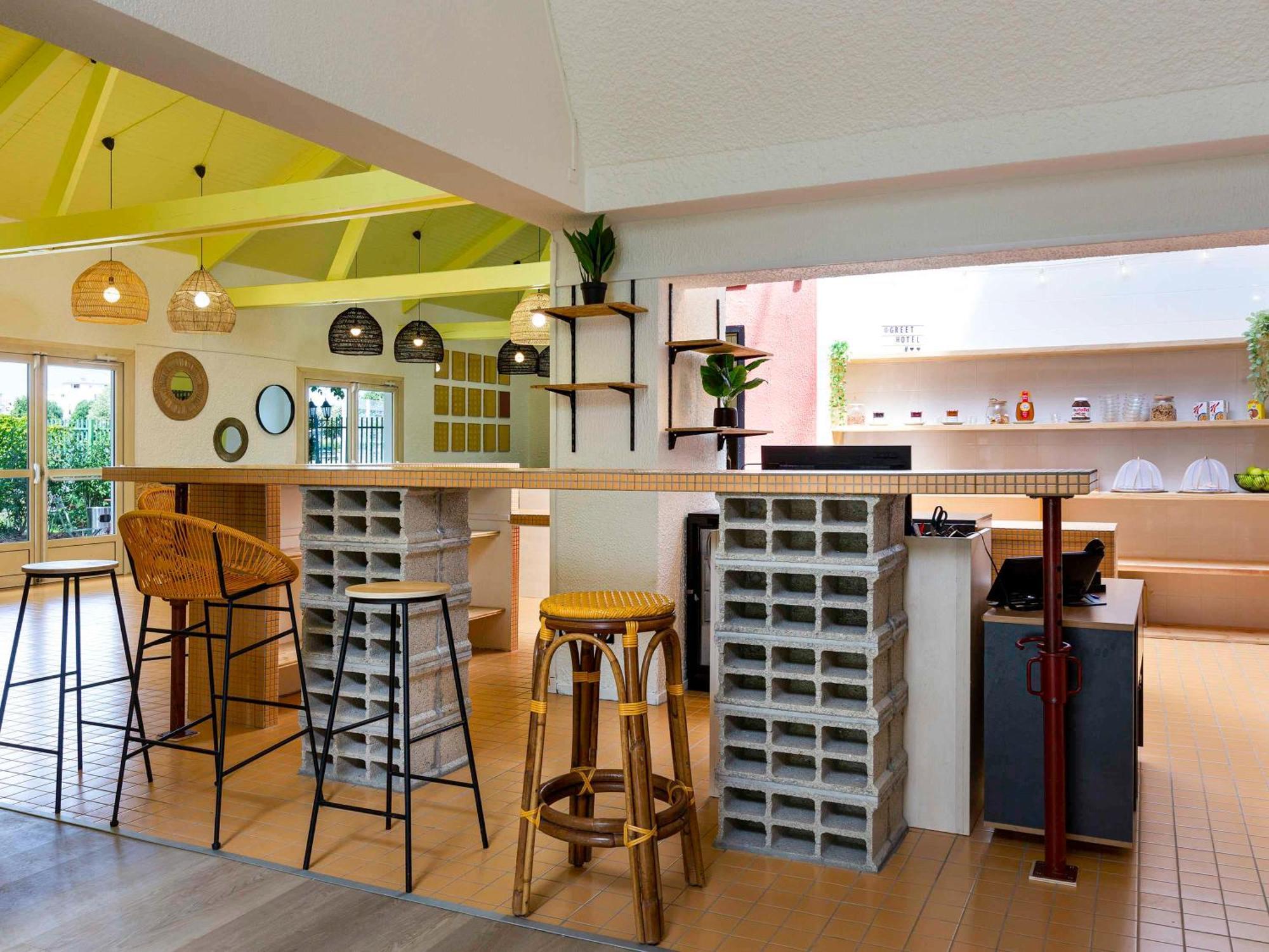Greet Hotel Villeneuve La Garenne - Renove Eksteriør bilde